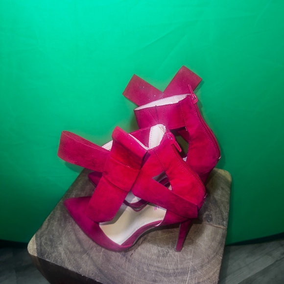 JustFab Red Bow Heel - Picture 9 of 9